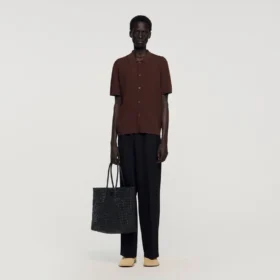 Woven tote bag with patch